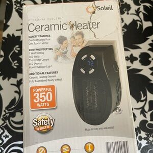 DONATED🚫 Soleil Ceramic Wall Space Heater